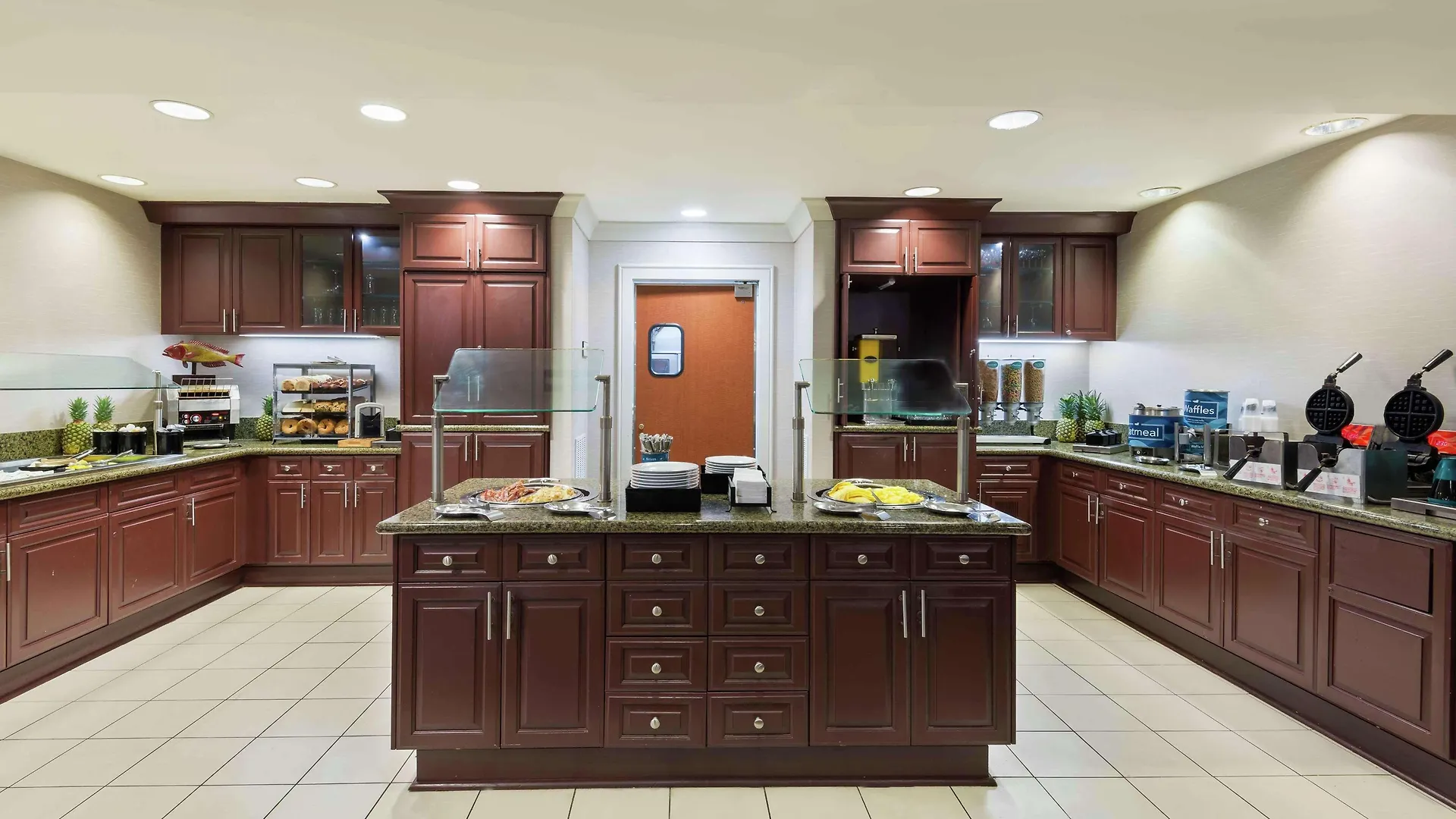 Homewood Suites By Hilton Tampa Airport - Westshore Szálloda